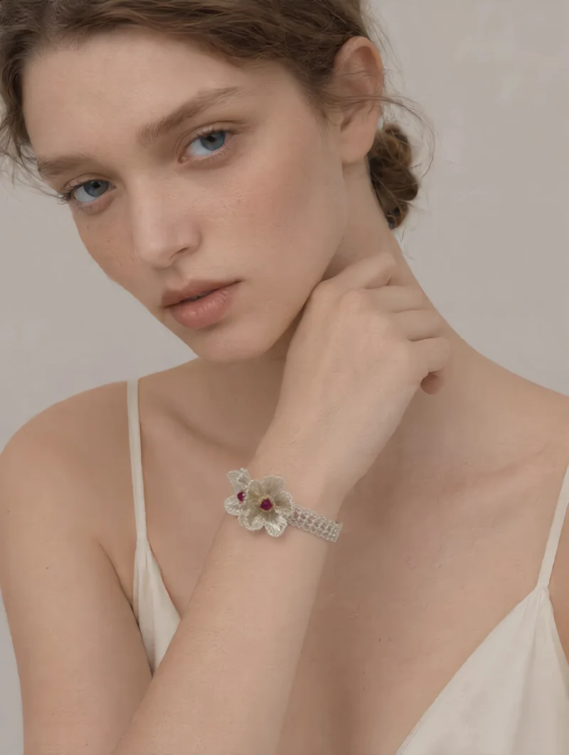 OREYNE Botanical White Clematis Bracelet – close-up detail