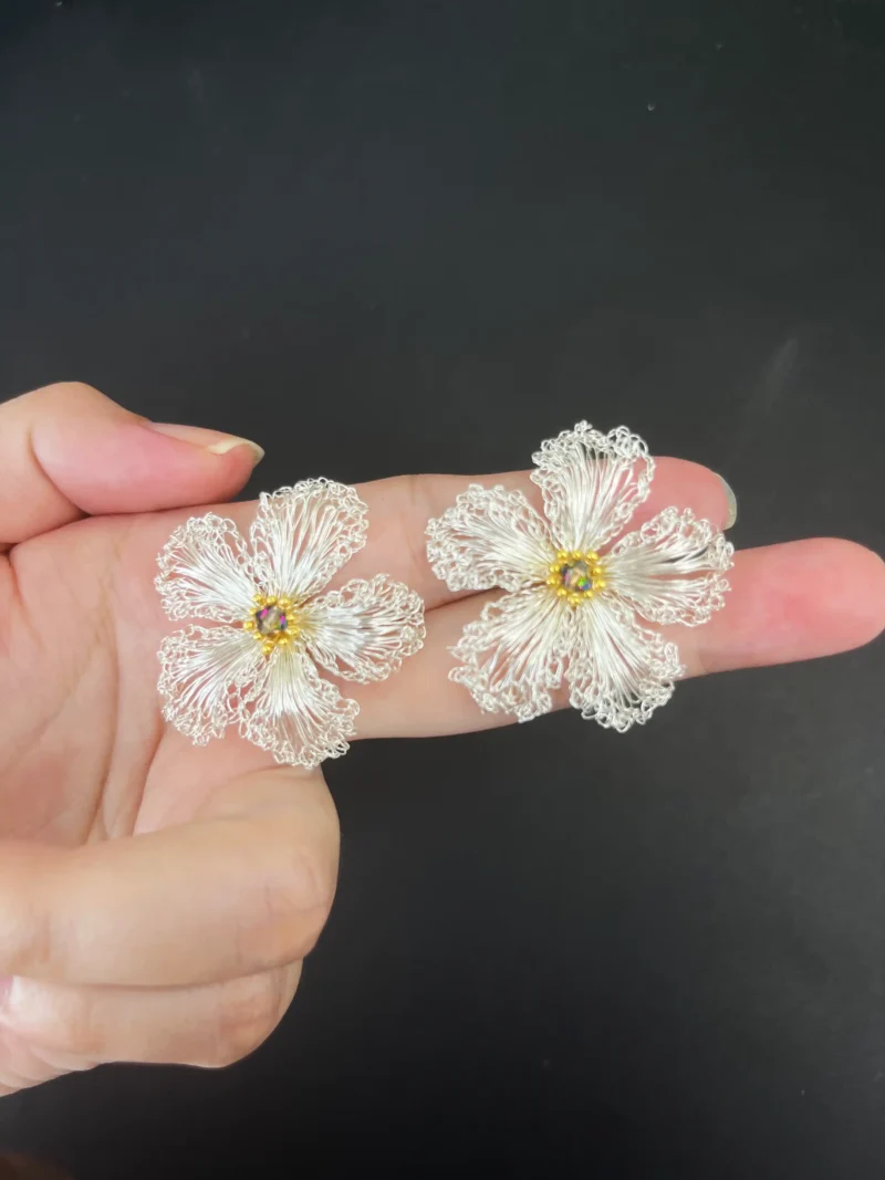 Handheld OREYNE White Strawberry Blossom stud earrings